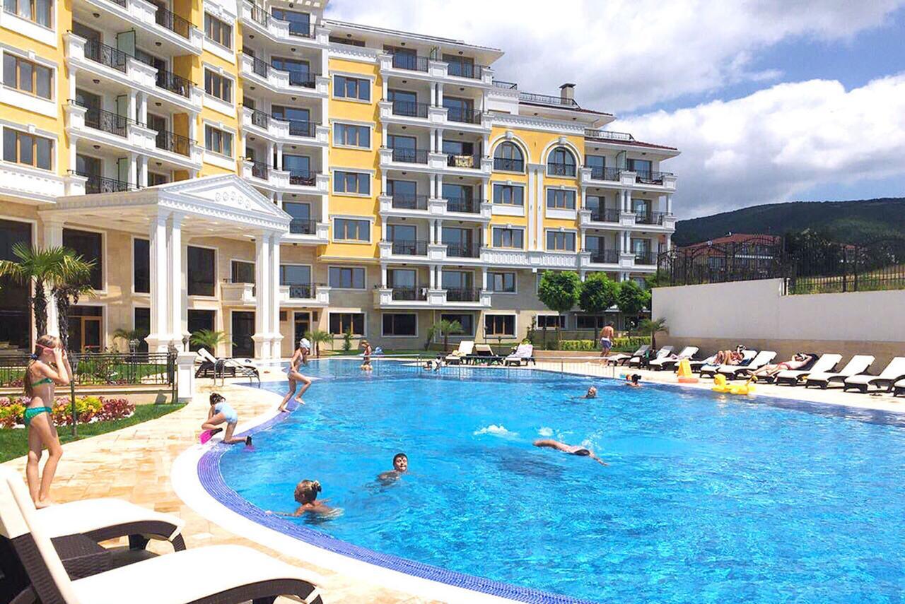 Florence Deluxe Apartments Święty Włas Zewnętrze zdjęcie