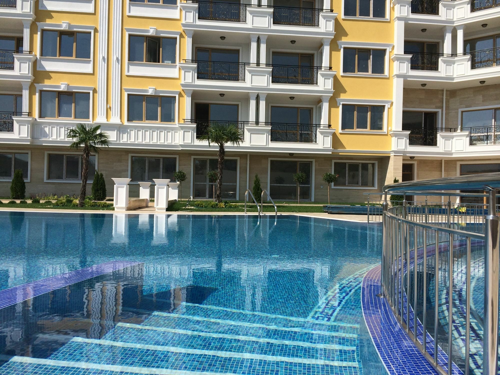 Florence Deluxe Apartments Święty Włas Zewnętrze zdjęcie